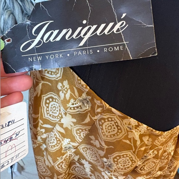 Vintage Janique Gold Patterned Wrap Skirt - Picture 11 of 12